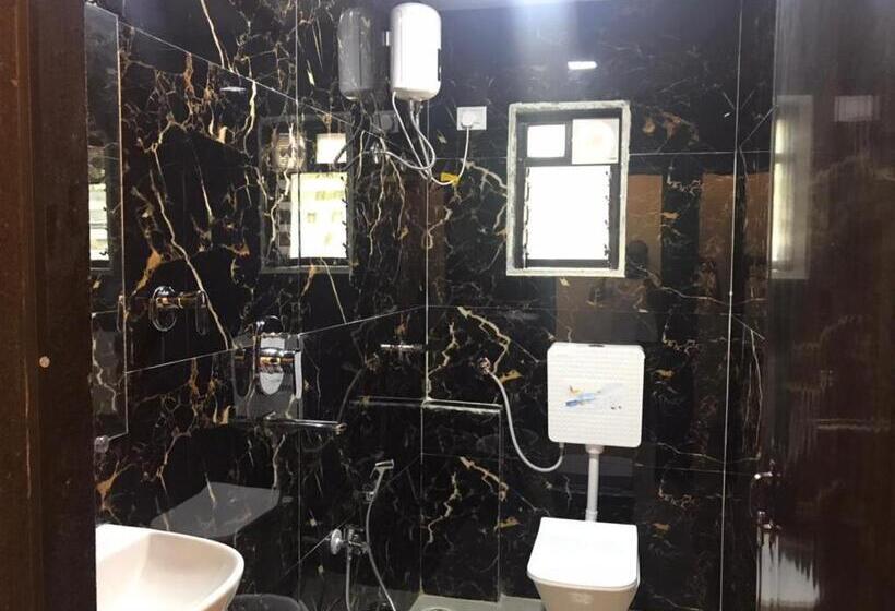 غرفة ديلوكس, Navnath Inn   Taloja Midc