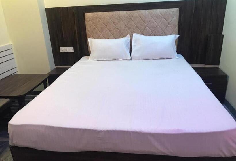 Стандартный Номер Кровать Кинг, Navnath Inn   Taloja Midc