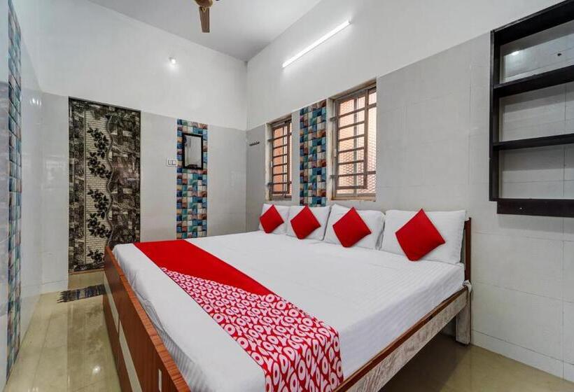 スタンダードルーム, Oyo Pothini Palace