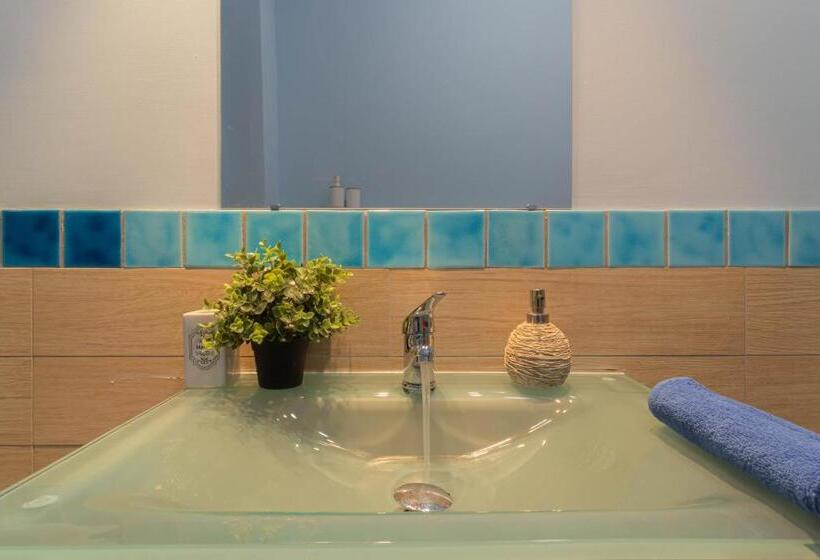 اتاق استاندارد با بالکن, Pink Lady Rooms