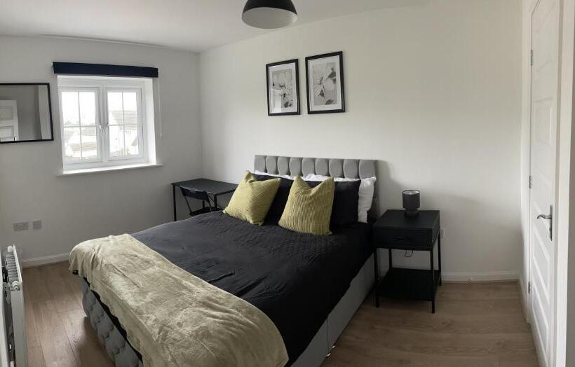 חדר דלוקס, Supreme Residency   Keighley