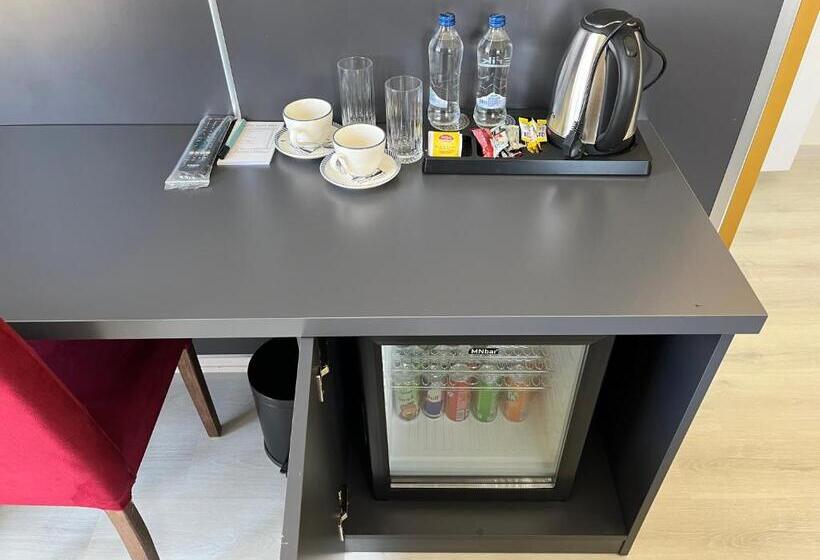 חדר דלוקס, Lale Sultan