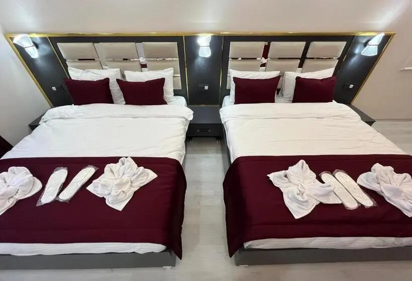 Standard Quadruple Room Sea View