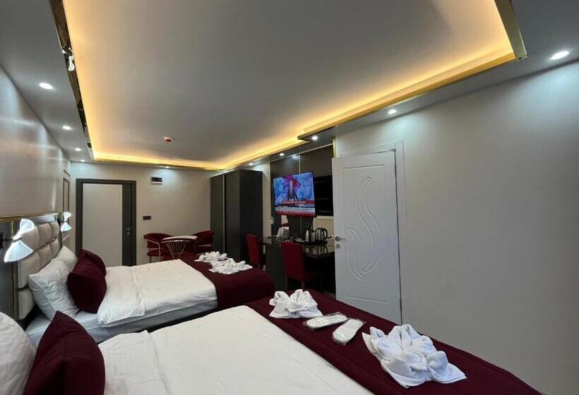 חדר סטנדרט לארבעה נוף לים, Lale Sultan