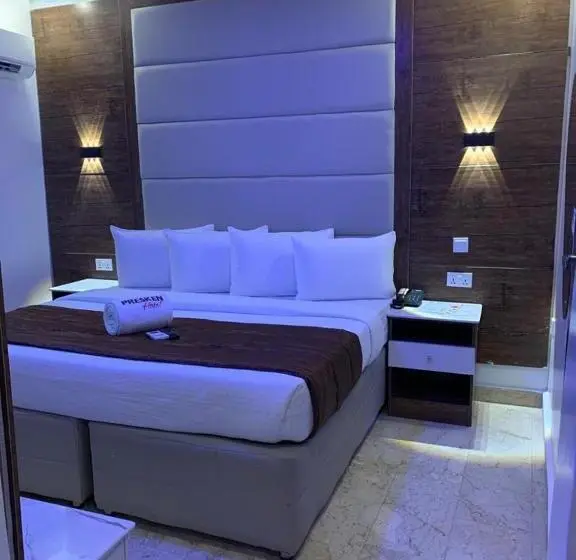 اتاق استاندارد با تخت بزرگ, Presken Hotels Water Cooperation, Victoria Island