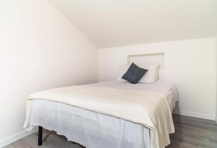 חדר סטנדרט לארבעה, Case Varanni   Rooms