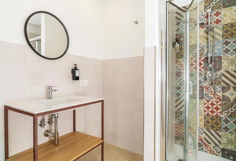 اتاق استاندارد چهار تخته, Case Varanni   Rooms