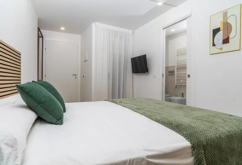 Superior Neljän Hengen Huone, Case Varanni   Rooms