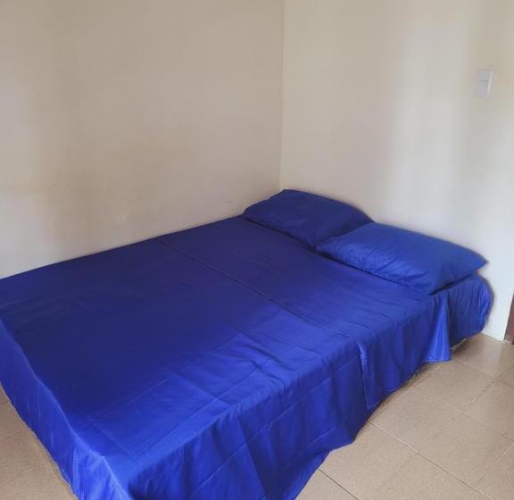 חדר סטנדרט לארבעה, Uaihostel