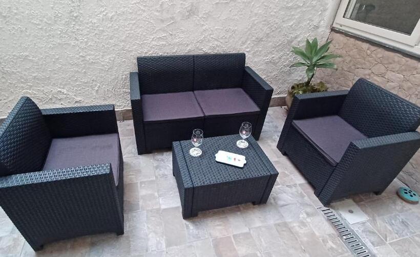 דירת חדר דלוקס, Senza Pressa B&b