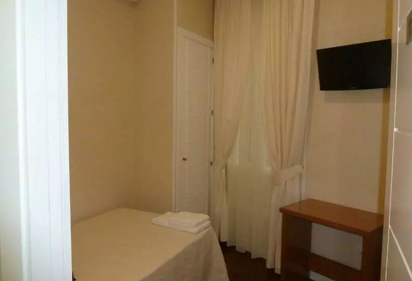 اتاق استاندارد یک نفره, Hostal Mayor