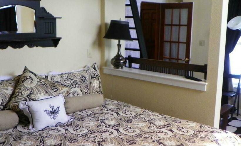 آپارتمان 1 خوابه, All Seasons Inn