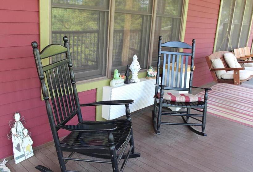 سوییت, All Seasons Inn