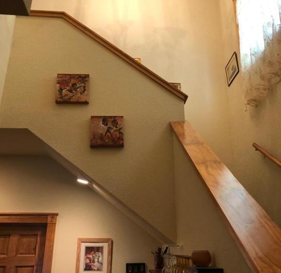 سوئیت 2 خوابه, All Seasons Inn