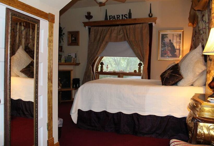 اتاق استاندارد, All Seasons Inn