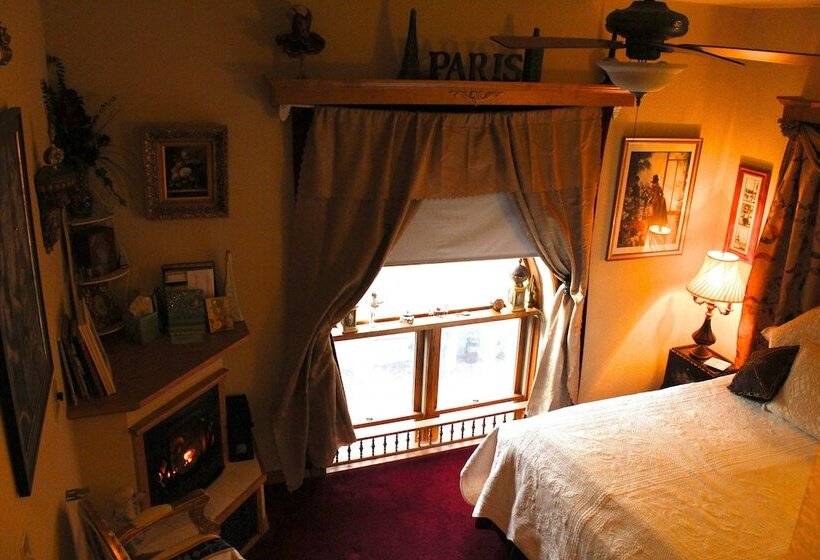 اتاق استاندارد, All Seasons Inn