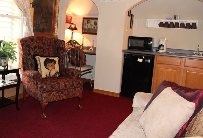 اتاق استاندارد, All Seasons Inn