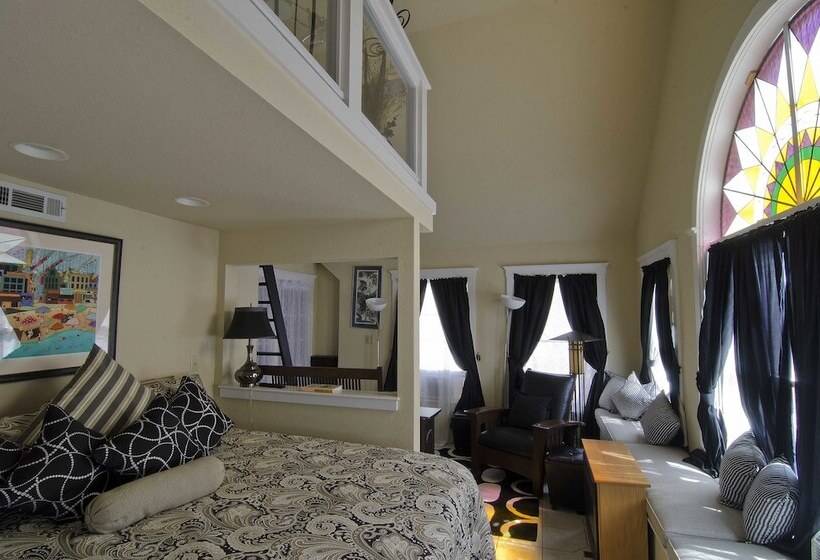 آپارتمان 1 خوابه, All Seasons Inn