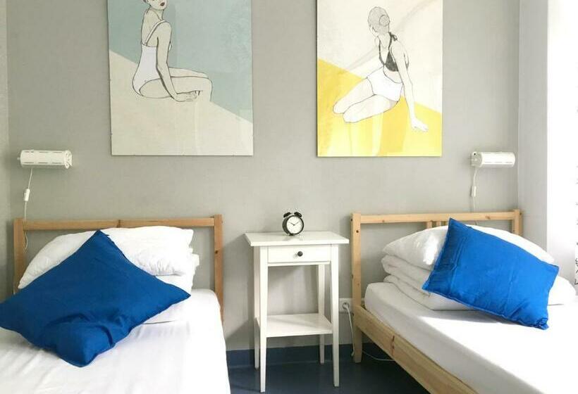 ベーシックトリプルルーム, Cloud Hostel