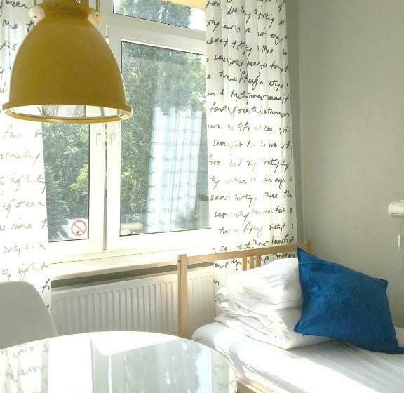 バス共有のスタンダードルーム, Cloud Hostel