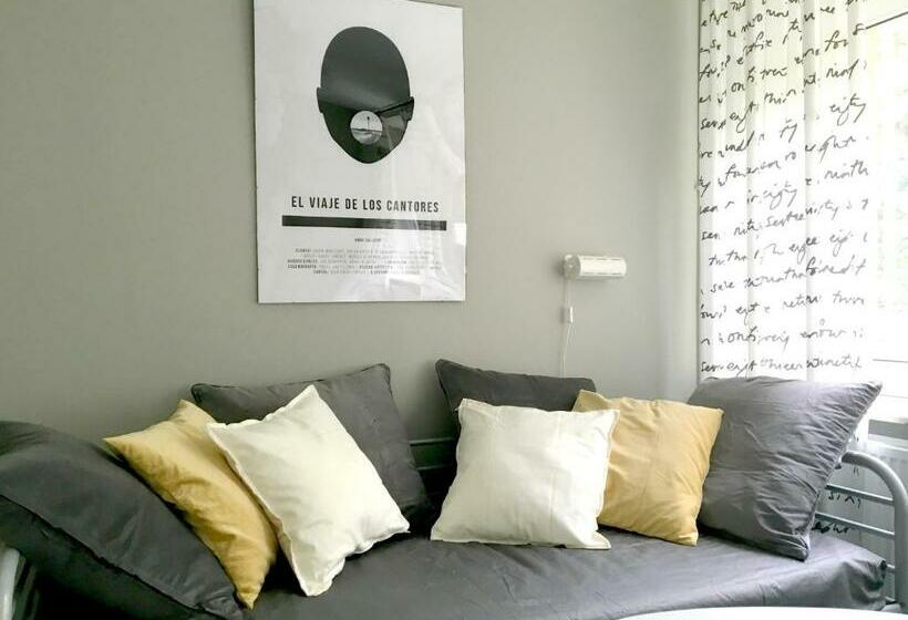 ベーシックトリプルルーム, Cloud Hostel