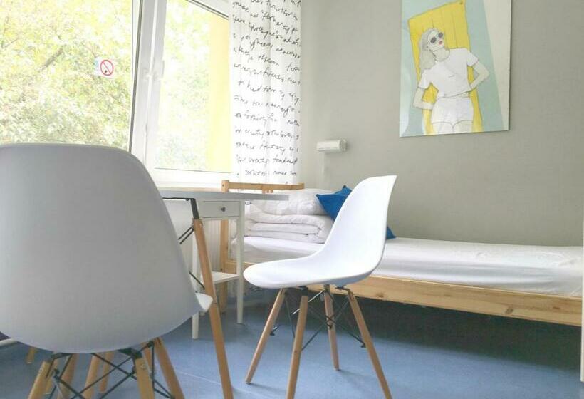 Трехместный Номер Базовый, Cloud Hostel