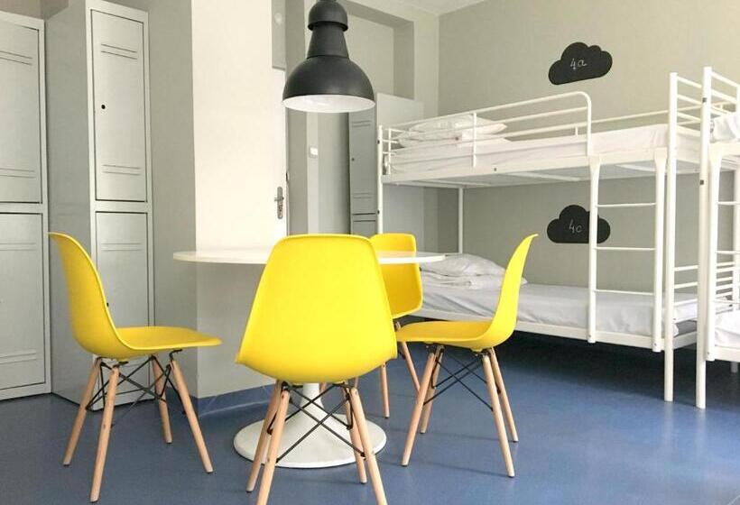 Кровать в Общей Комнате, Cloud Hostel