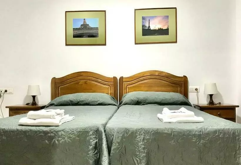 اتاق استاندارد, Hostal Carlos 2