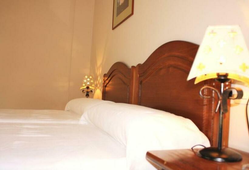 اتاق استاندارد, Hostal Carlos 2