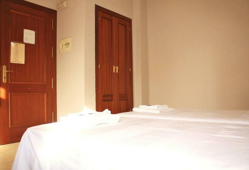 חדר סטנדרט, Hostal Carlos 2