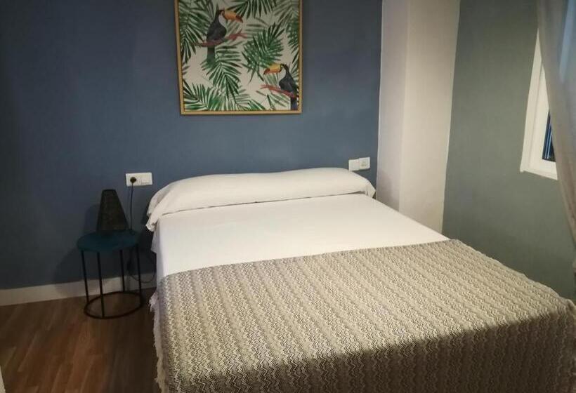 Номер Стандарт Внутренний, Hostal The Monkey Room