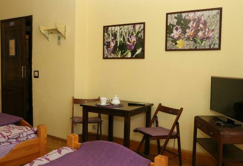 اتاق استاندارد سه نفره, Indalo Rooms