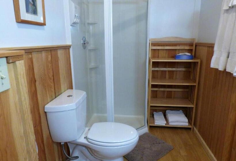 标准间, Juneberry Lodge