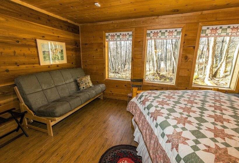 标准间, Juneberry Lodge