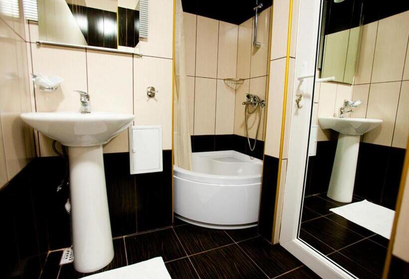 اتاق استاندارد, La Gil