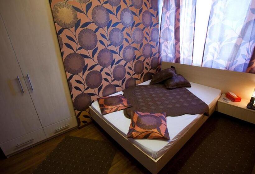 اتاق سوپریور یک تخته, La Gil