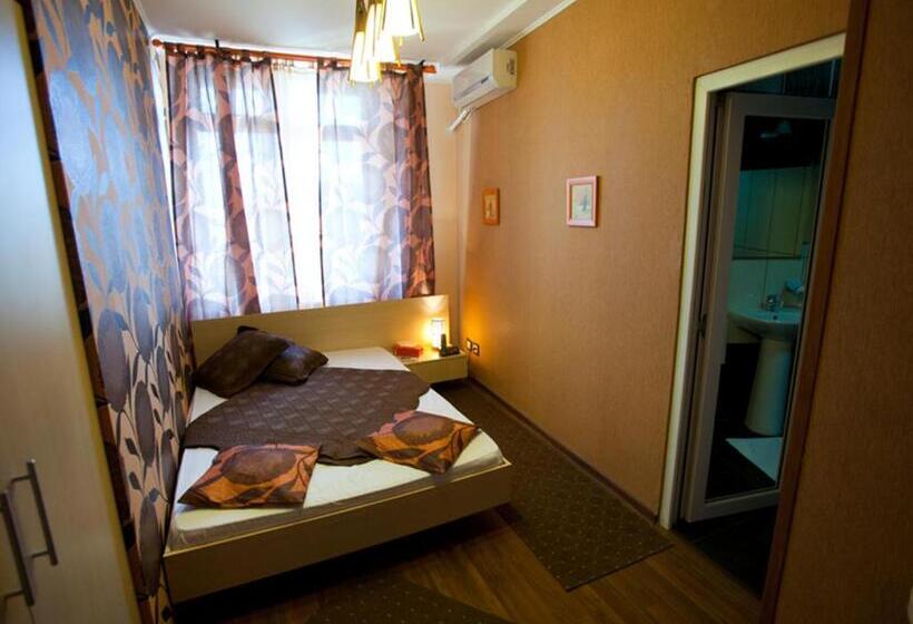 اتاق سوپریور یک تخته, La Gil