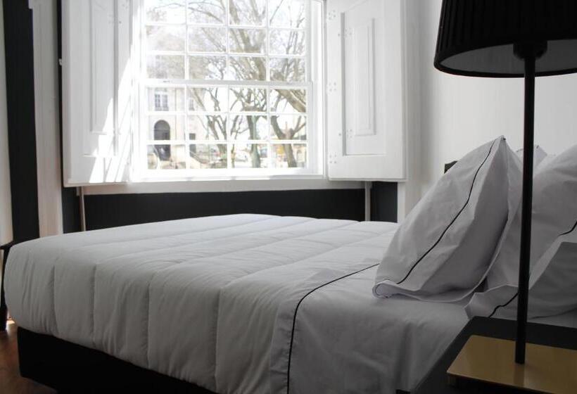 اتاق استاندارد با سرویس بهداشتی مشترک, Largo Da Se Guest House  Horigem