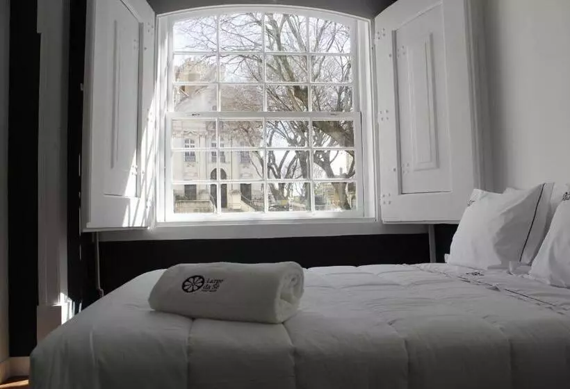 اتاق استاندارد با سرویس بهداشتی مشترک, Largo Da Se Guest House  Horigem