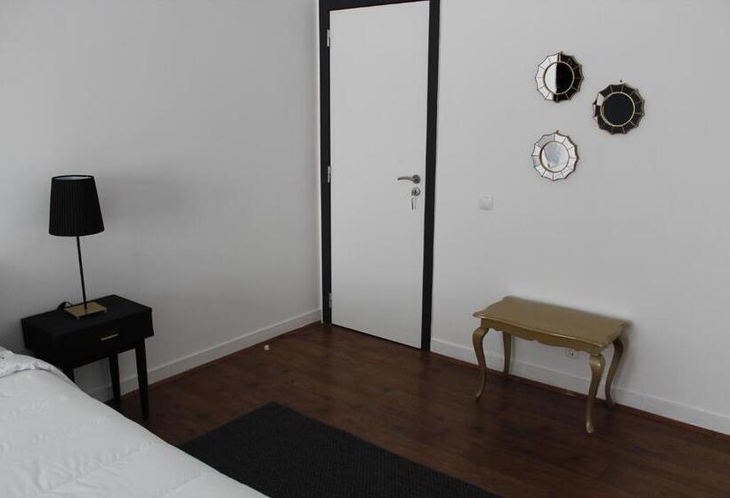 سوییت لوکس, Largo Da Se Guest House  Horigem