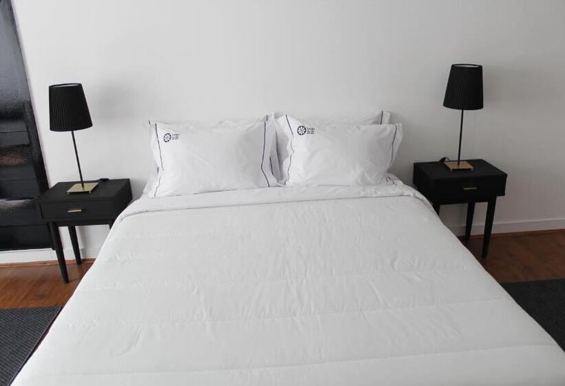 سوییت لوکس, Largo Da Se Guest House  Horigem