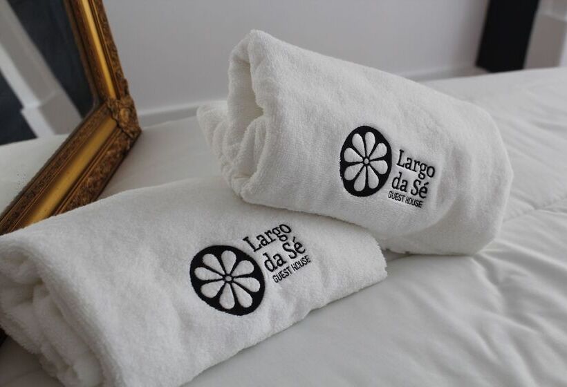 اتاق استاندارد با سرویس بهداشتی مشترک, Largo Da Se Guest House  Horigem