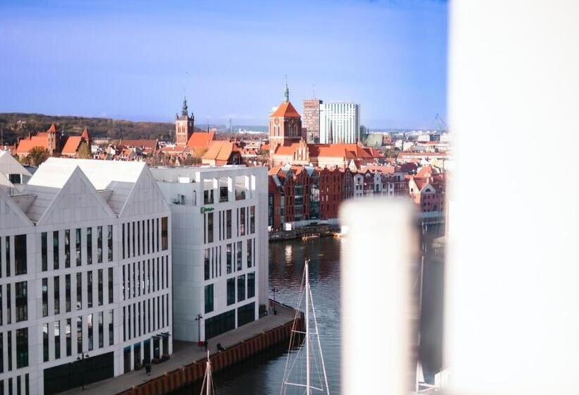 带城市景观的套间, Marina Club Old Town View