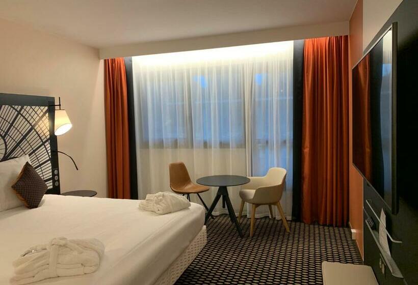 اتاق پرستیژ, Mercure Paris Porte De Versailles Expo