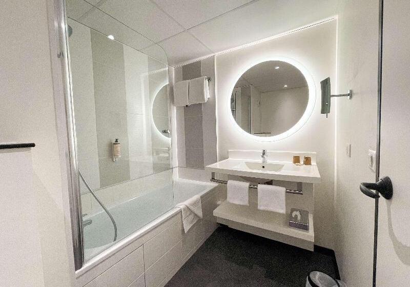 اتاق کلاسیک خانوادگی, Mercure Paris Porte De Versailles Expo