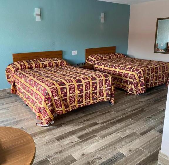 标准间, Red Carpet Inn Daytona Beach