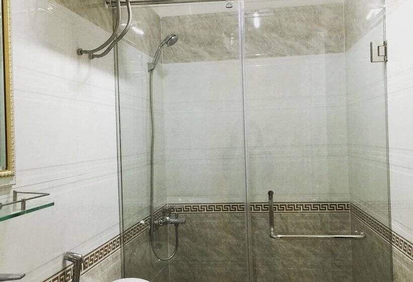 اتاق خانوادگی, Sam Villa Hotel Dalat