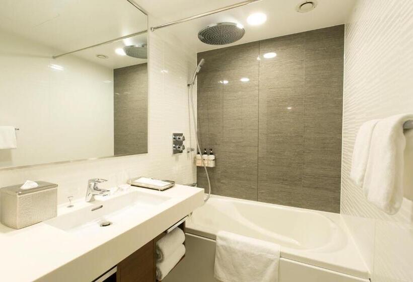 Номер Superior, The Strings Hotel Nagoya