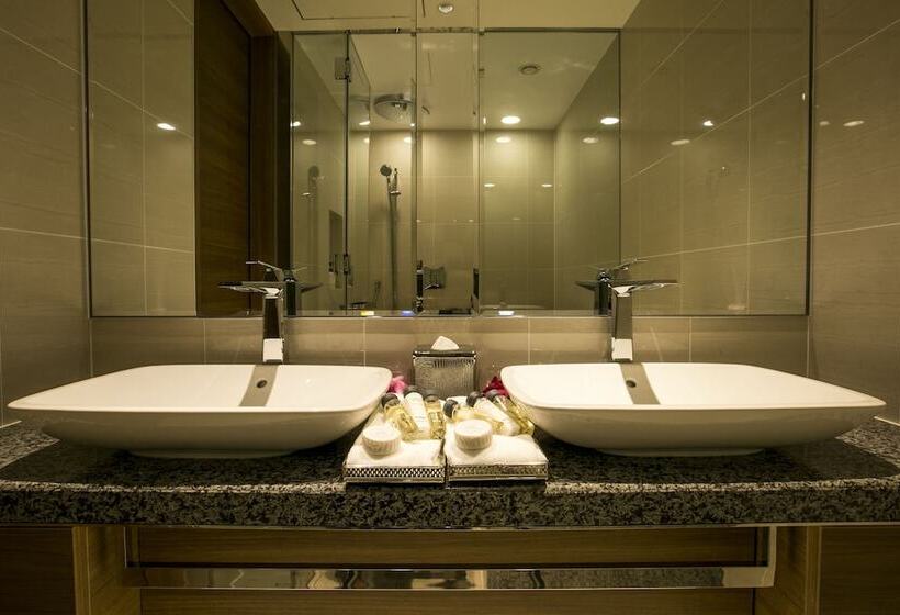 Люкс, The Strings Hotel Nagoya