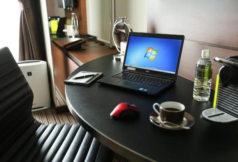 Номер Superior, The Strings Hotel Nagoya